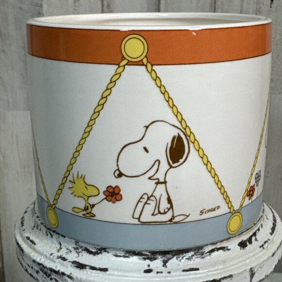 Vintage 1970’s Snoopy Peanuts Ceramic Drum Vase And Planter - Picture 5 of 12
